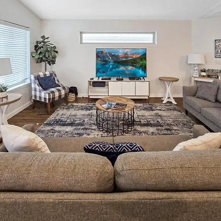The Barefoot Lodge At Bridges Bay Resort